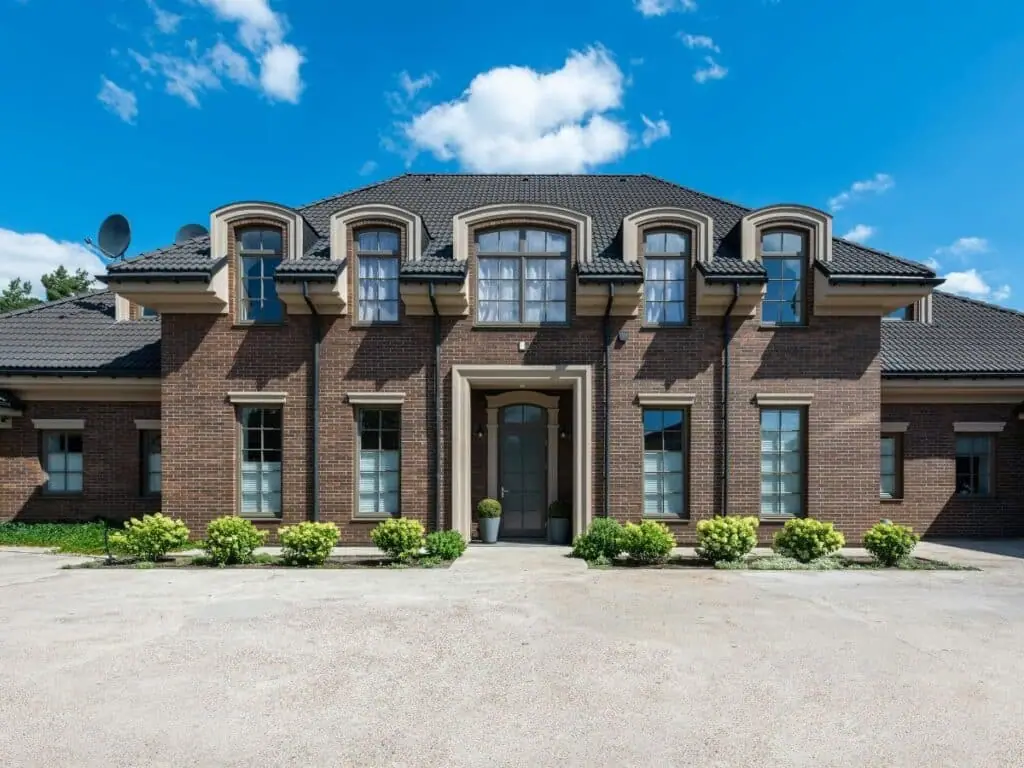 The Impact of Clean Windows on Your Home's Kerb appeal